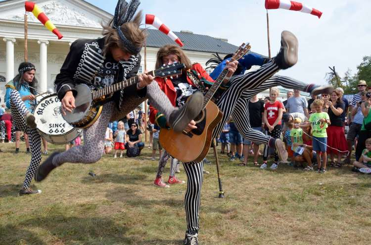 Rodinný festival Kefír představuje program pátého ročníku na zámku Kačina